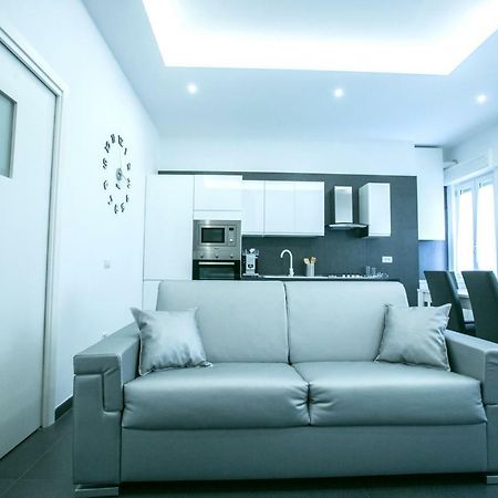 Appartement Benvenuti al Sud Naples Extérieur photo