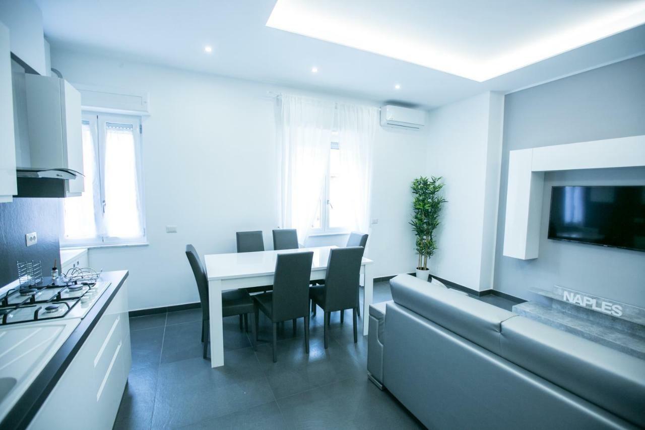 Appartement Benvenuti al Sud Naples Extérieur photo